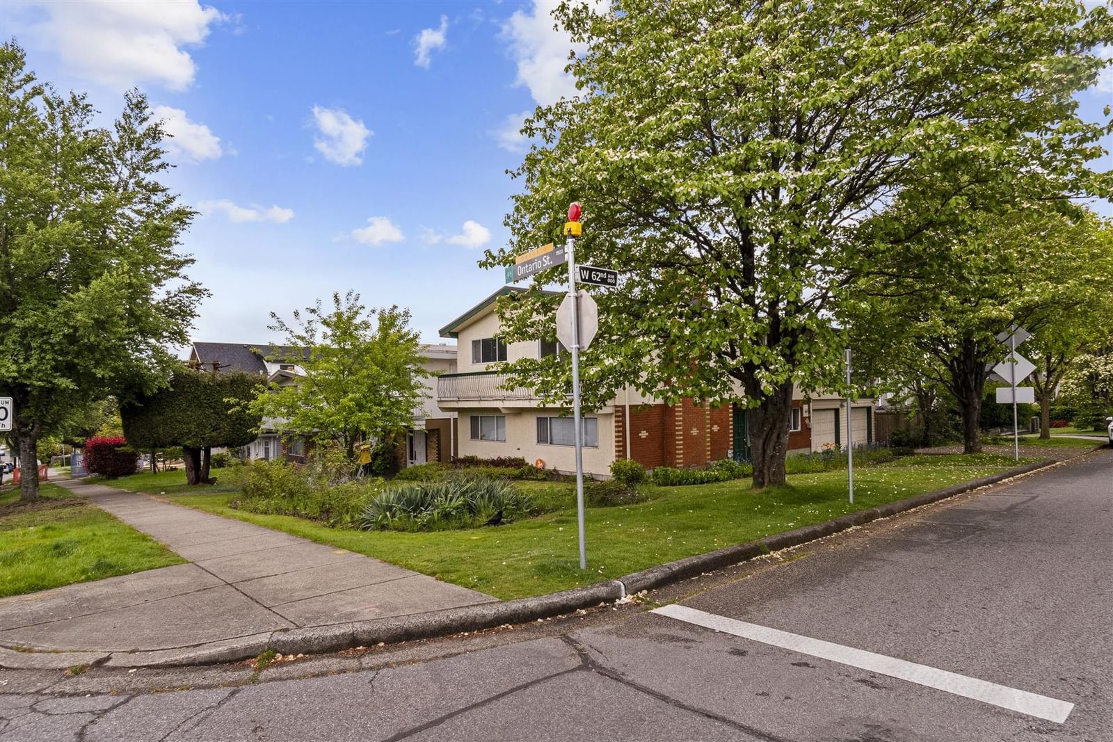 Listing Image 17