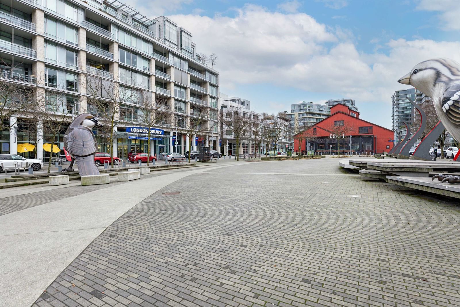 Listing Image 11