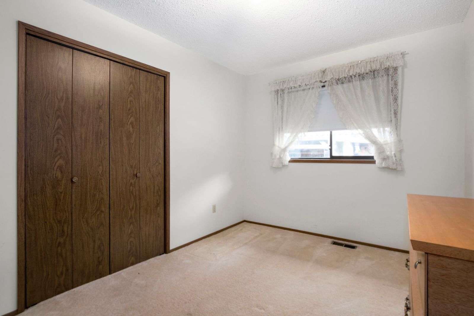 Listing Image 26
