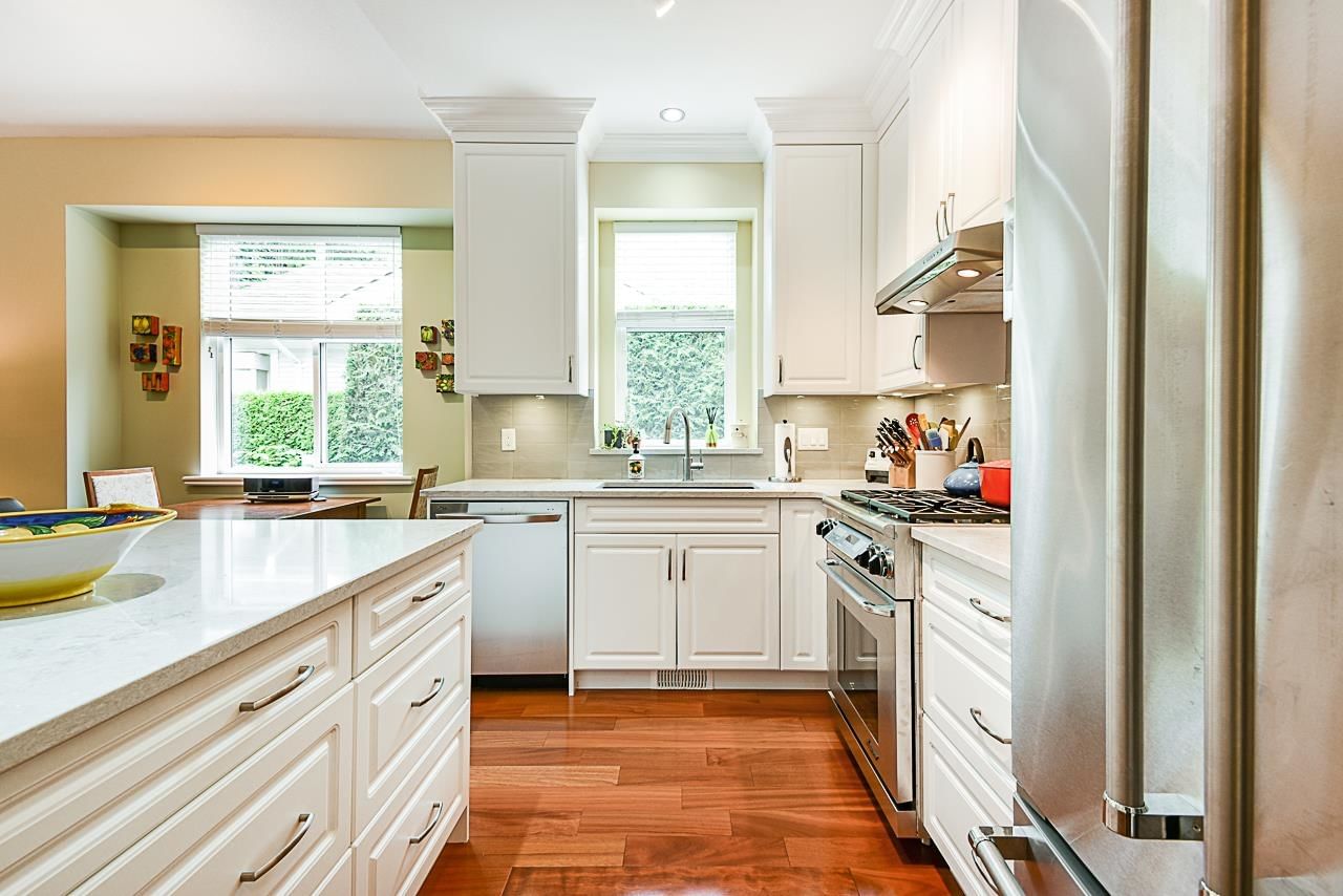 Listing Image 11
