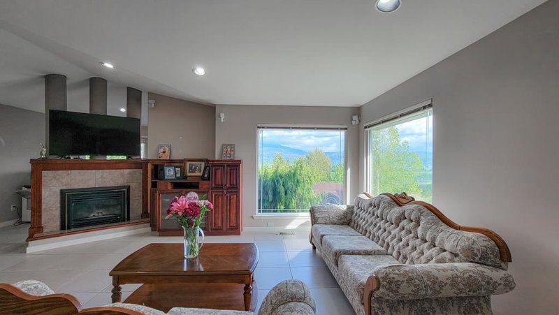 36111 Spyglass Lane, Abbotsford, V3G 2W7 | Image 3