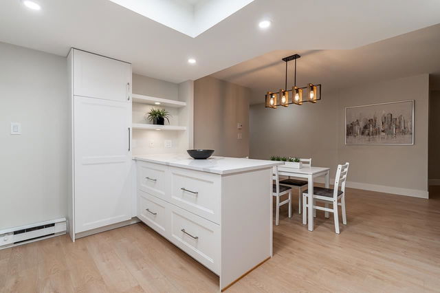 402 - 1135 Quayside Drive