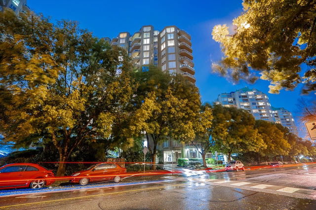402 - 1135 Quayside Drive