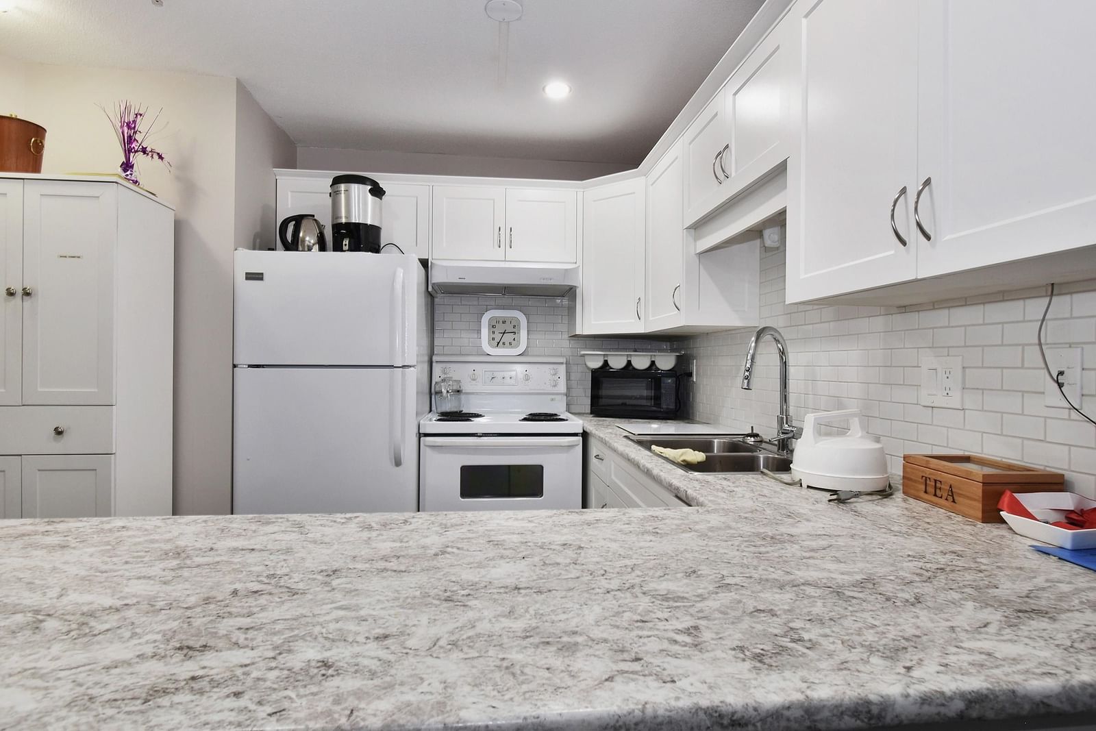 Listing Image 22