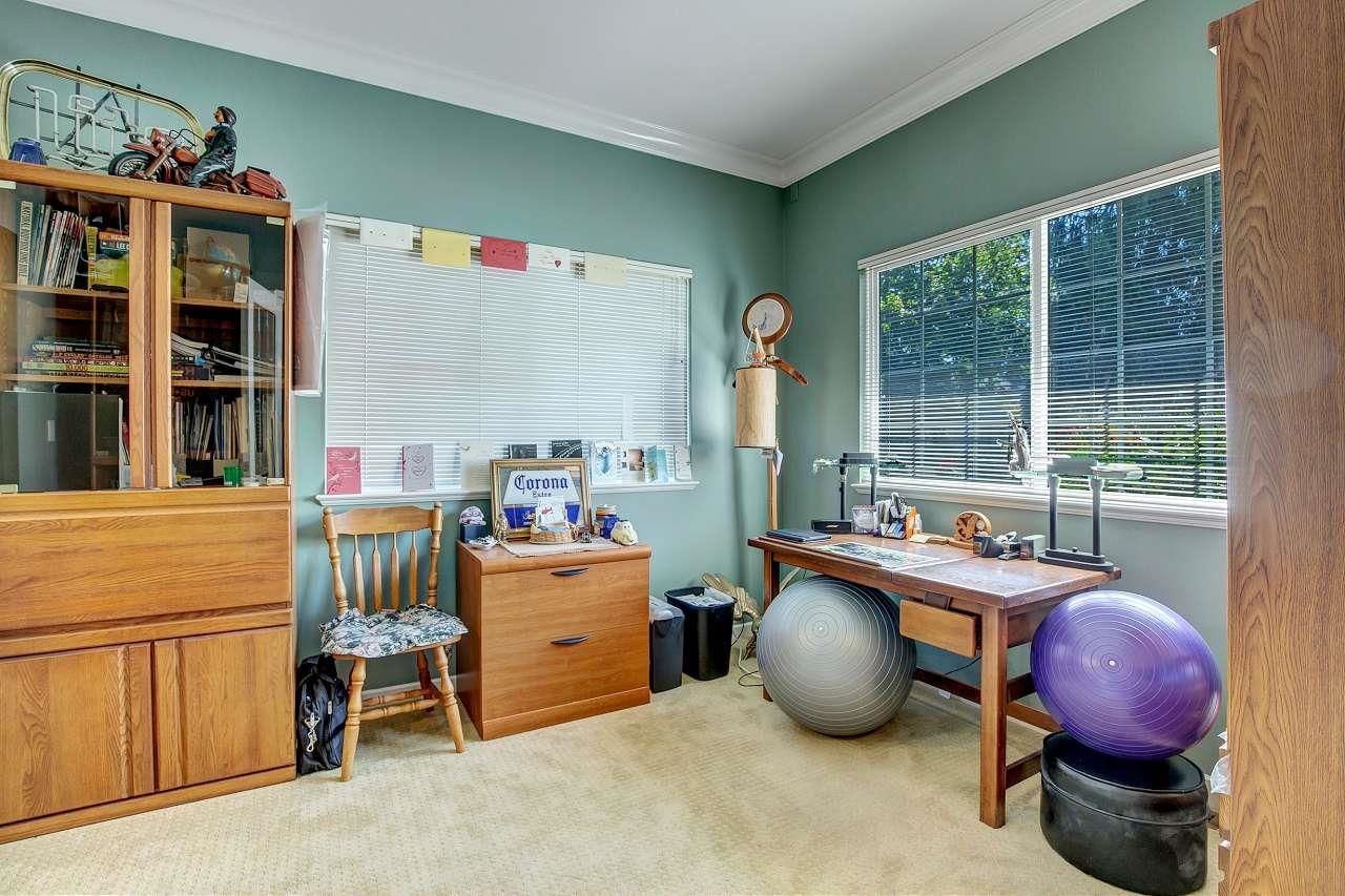 Listing Image 5