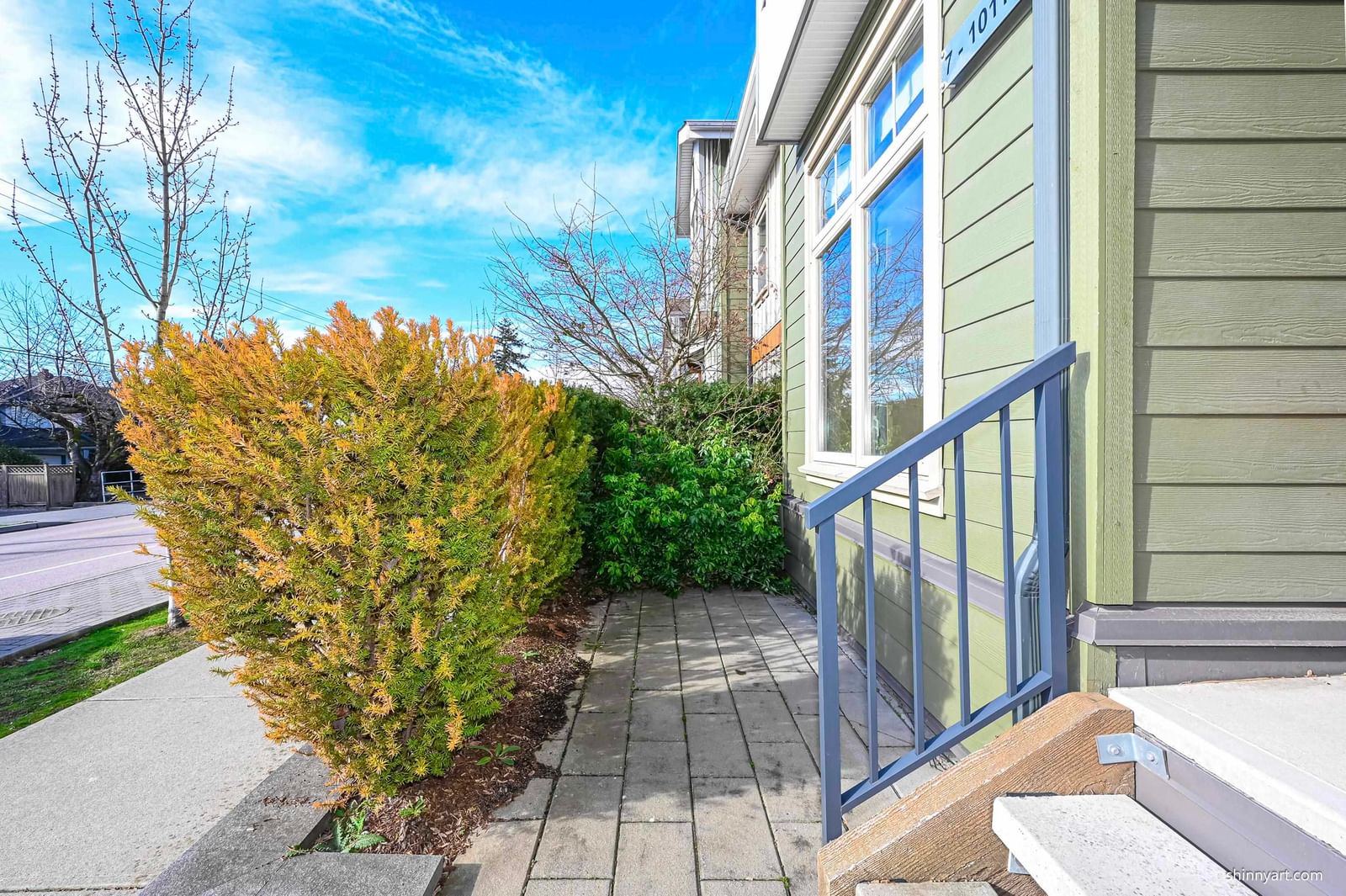Listing Image 14