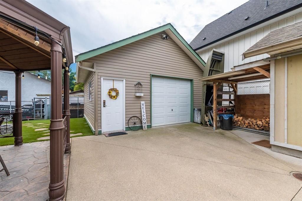 Listing Image 3