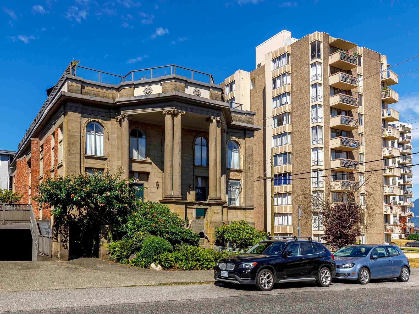 Listing Image 3