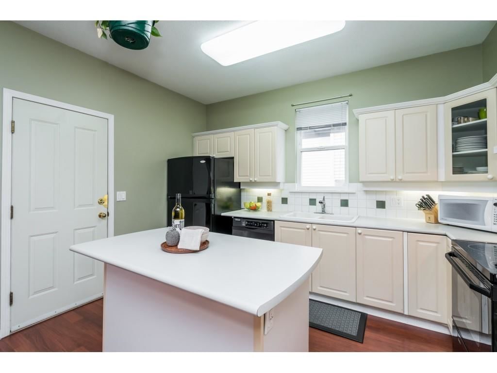 Listing Image 17