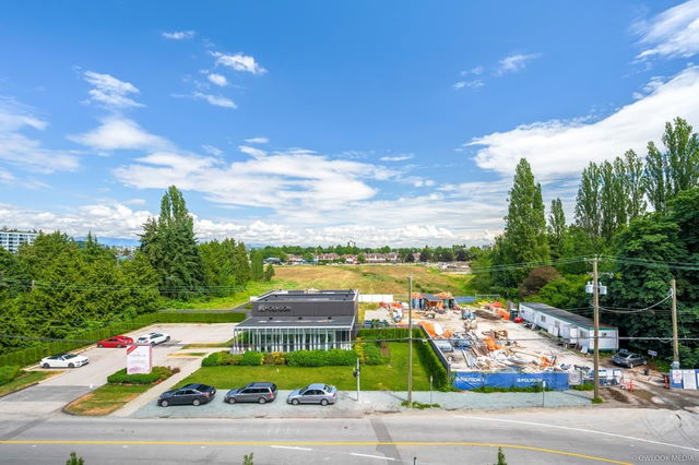 512 - 3699 Sexsmith Road