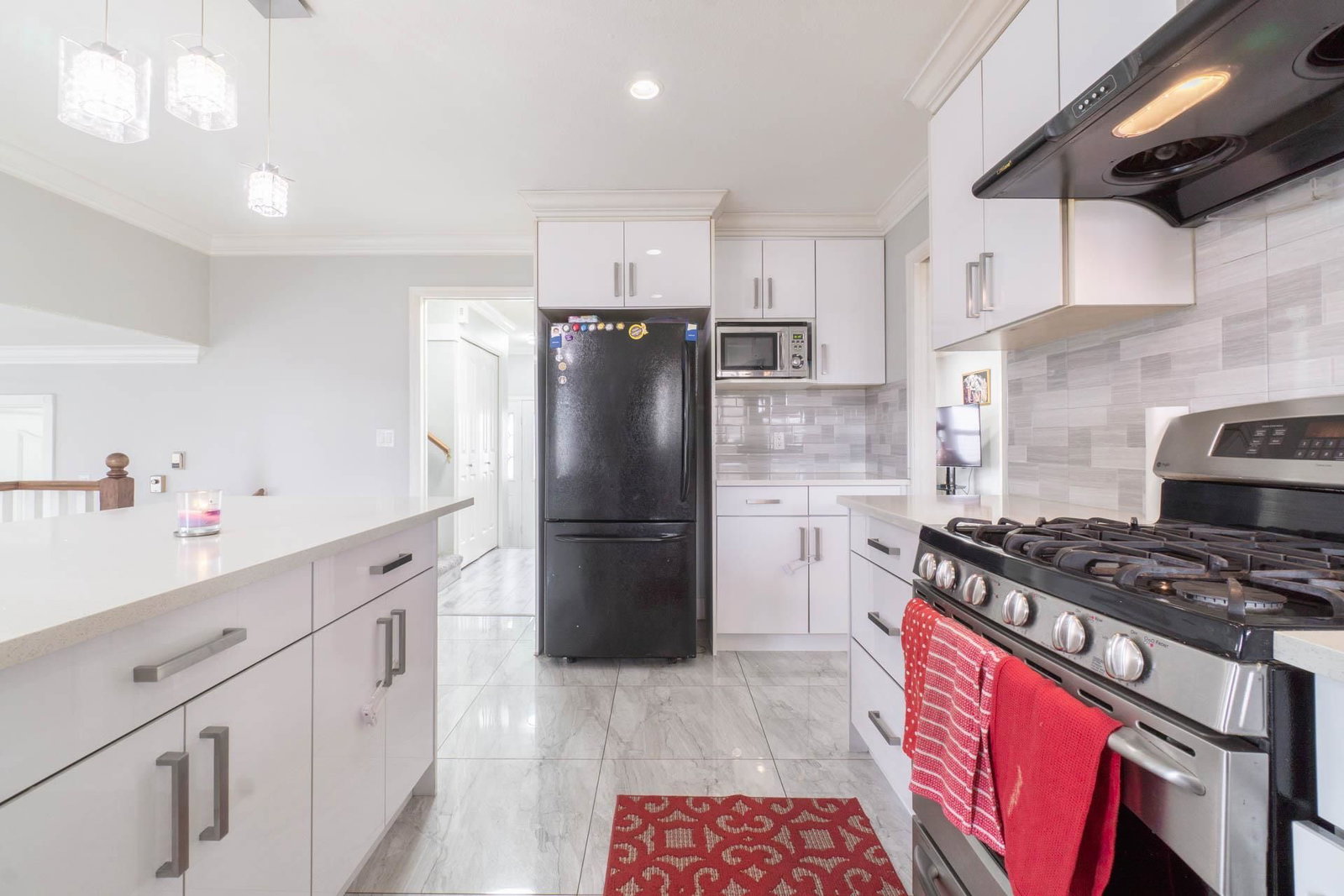 Listing Image 12