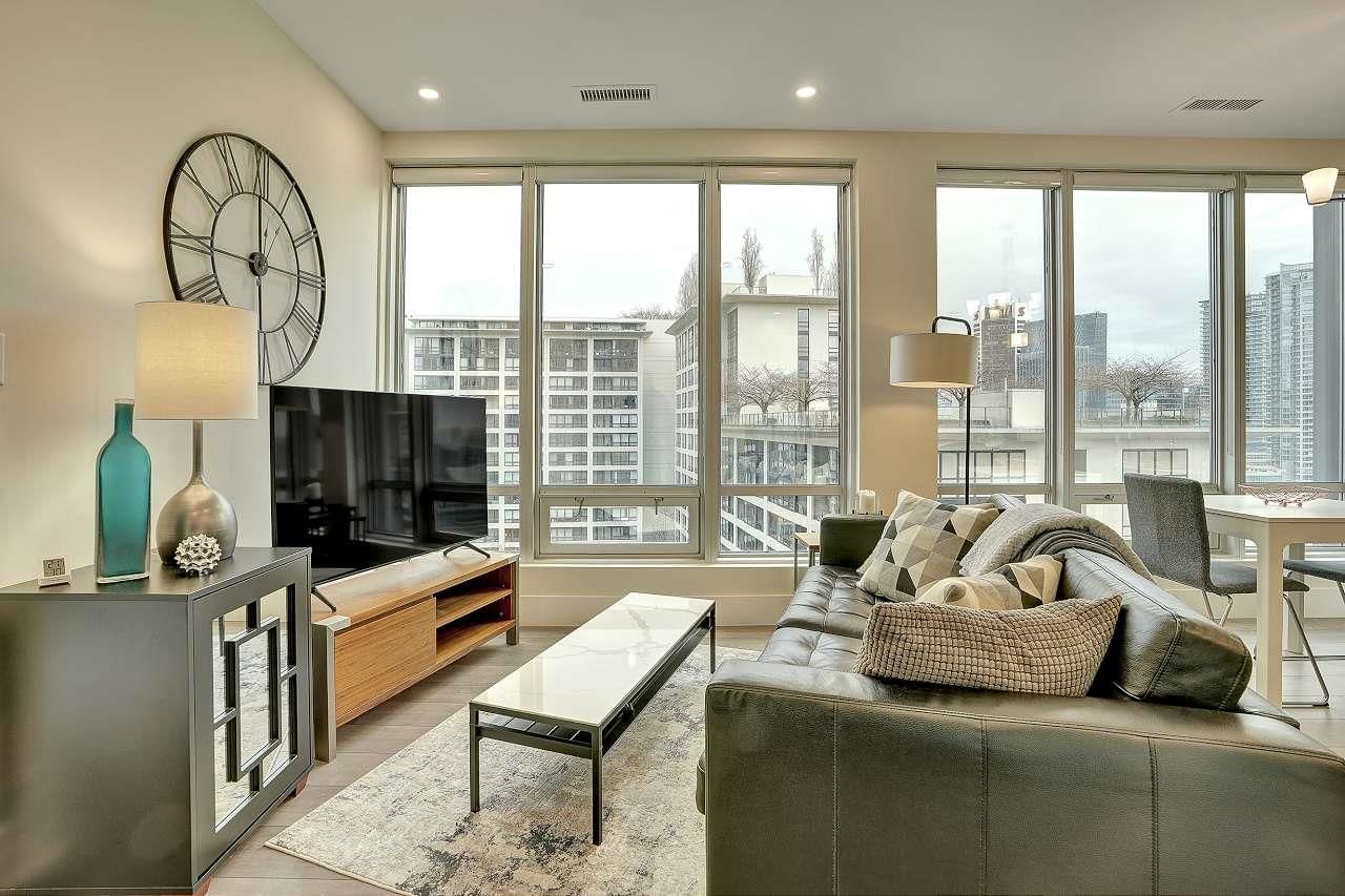 Listing Image 4