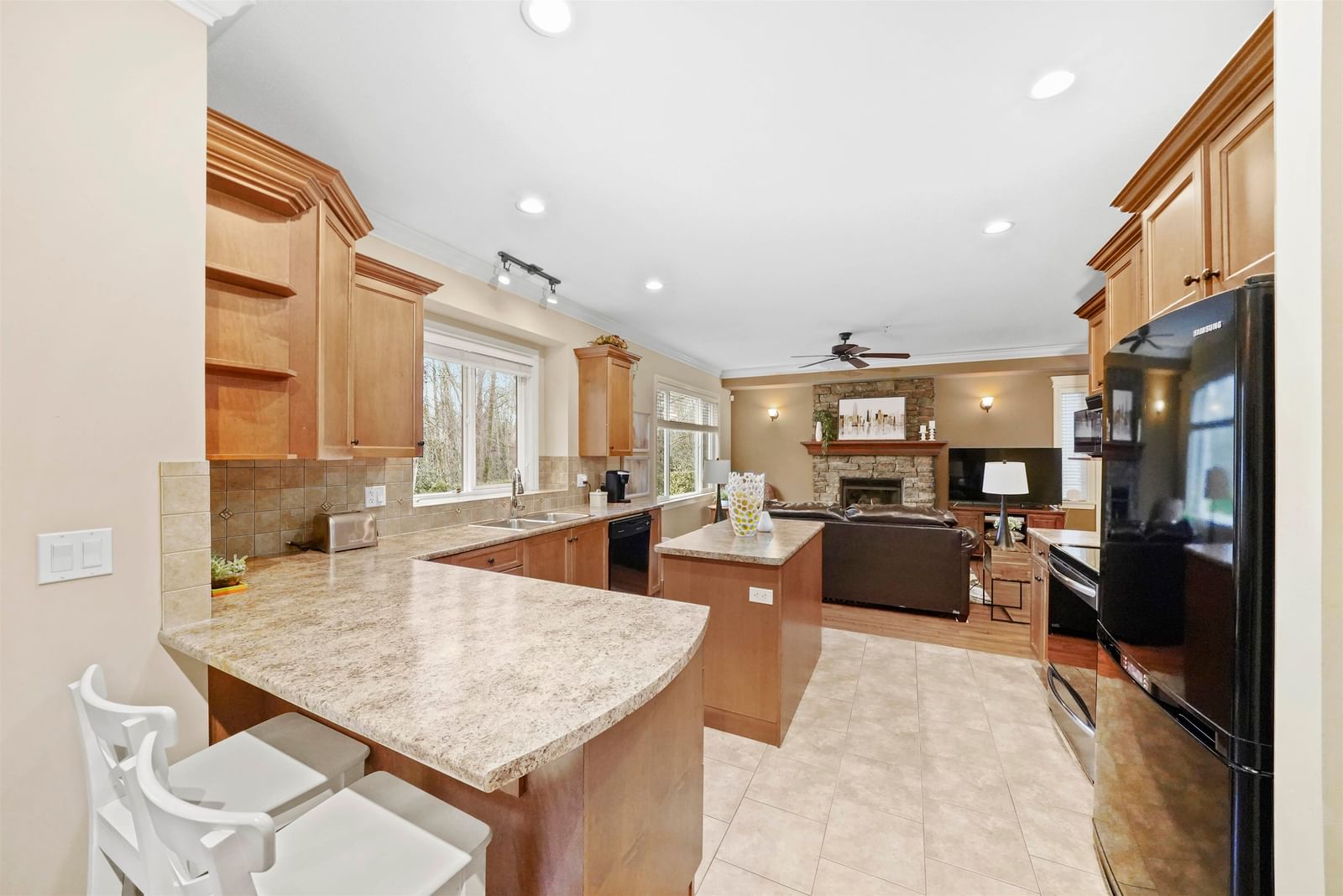 Listing Image 13