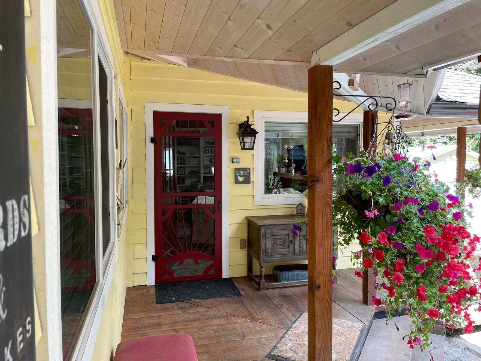 Listing Image 5