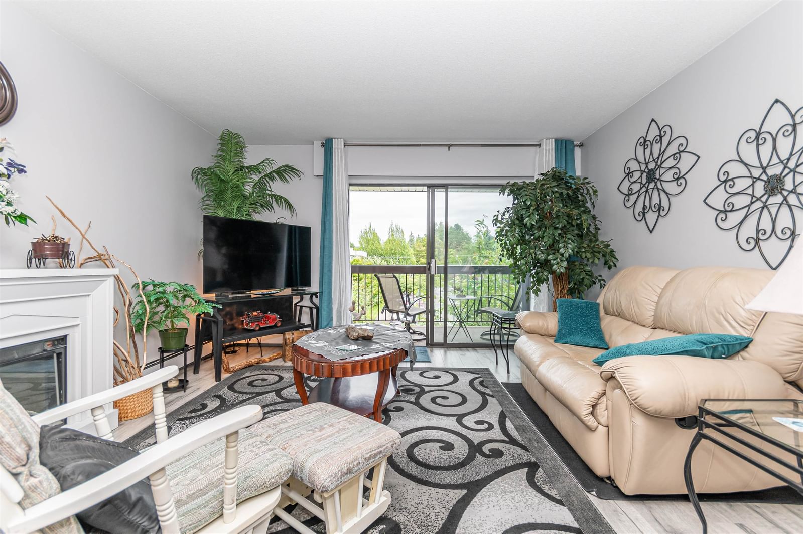 Listing Image 15