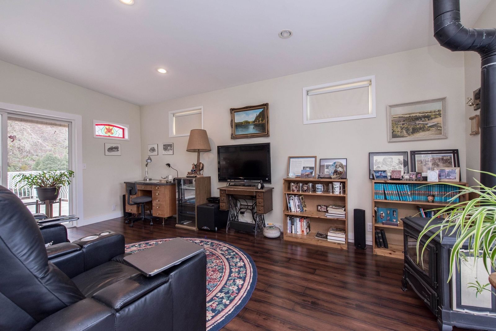 Listing Image 18