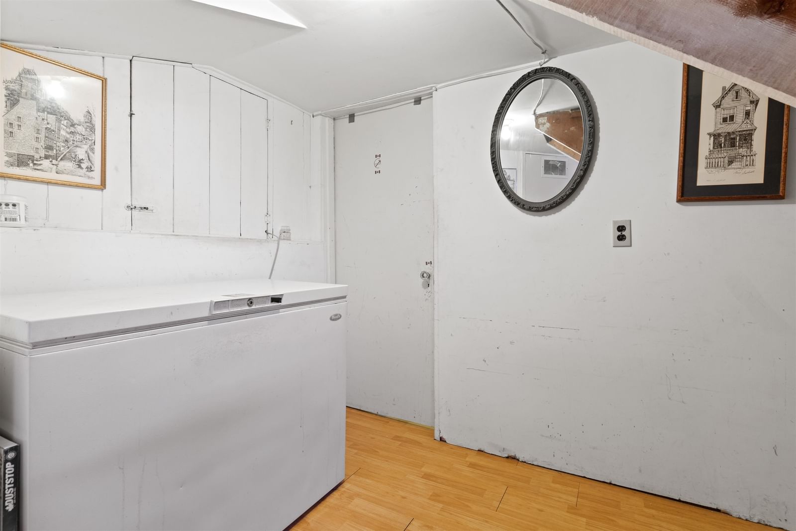 Listing Image 23