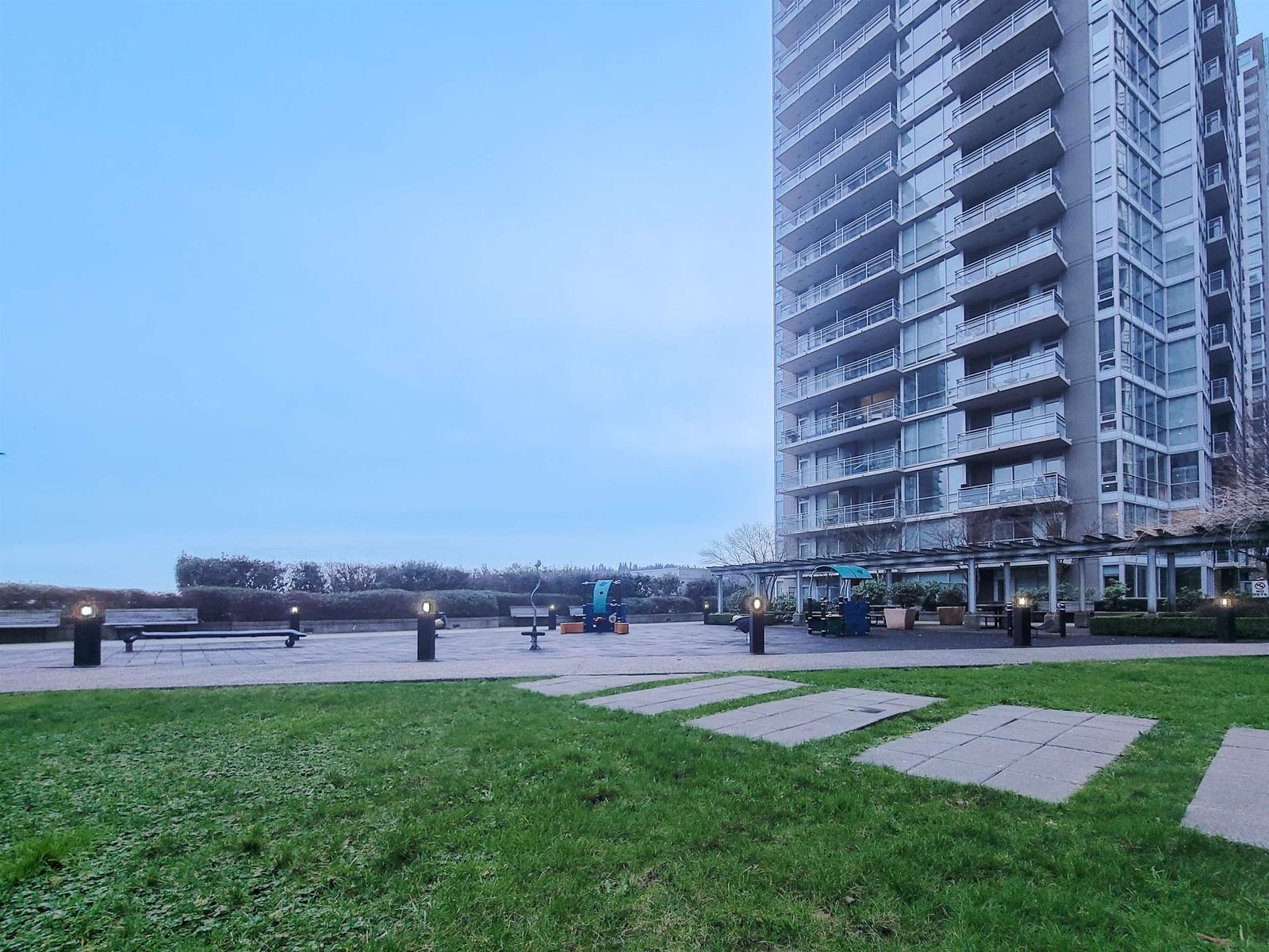 Listing Image 16