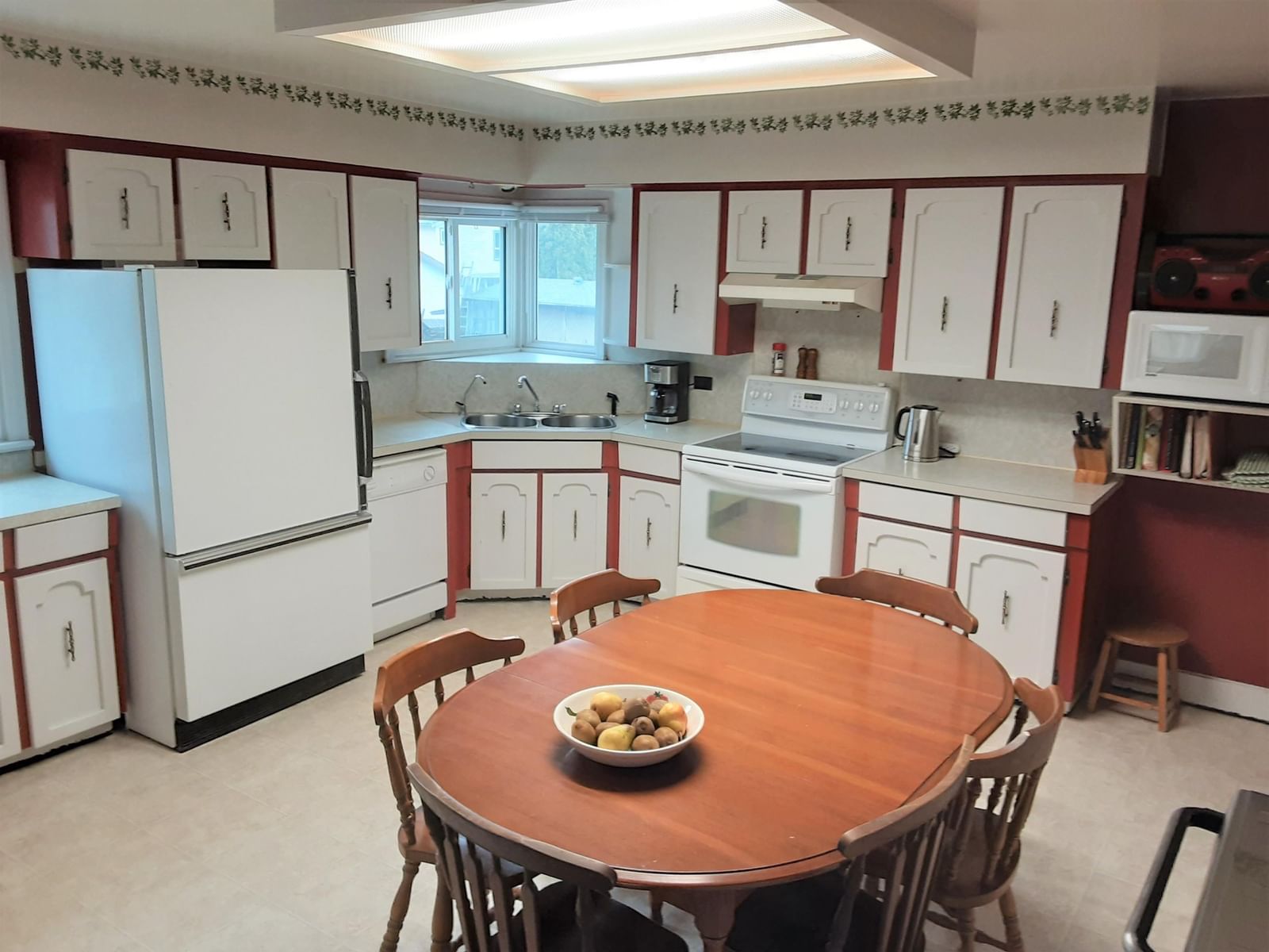 Listing Image 11