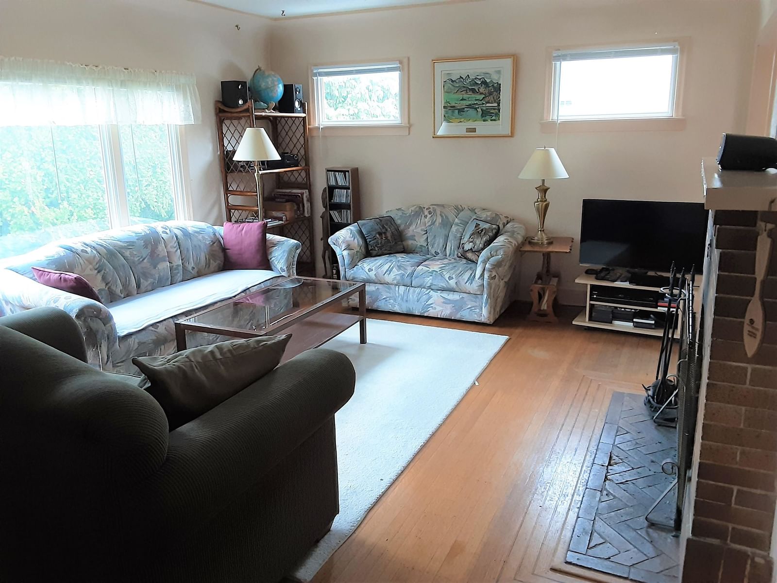 Listing Image 5