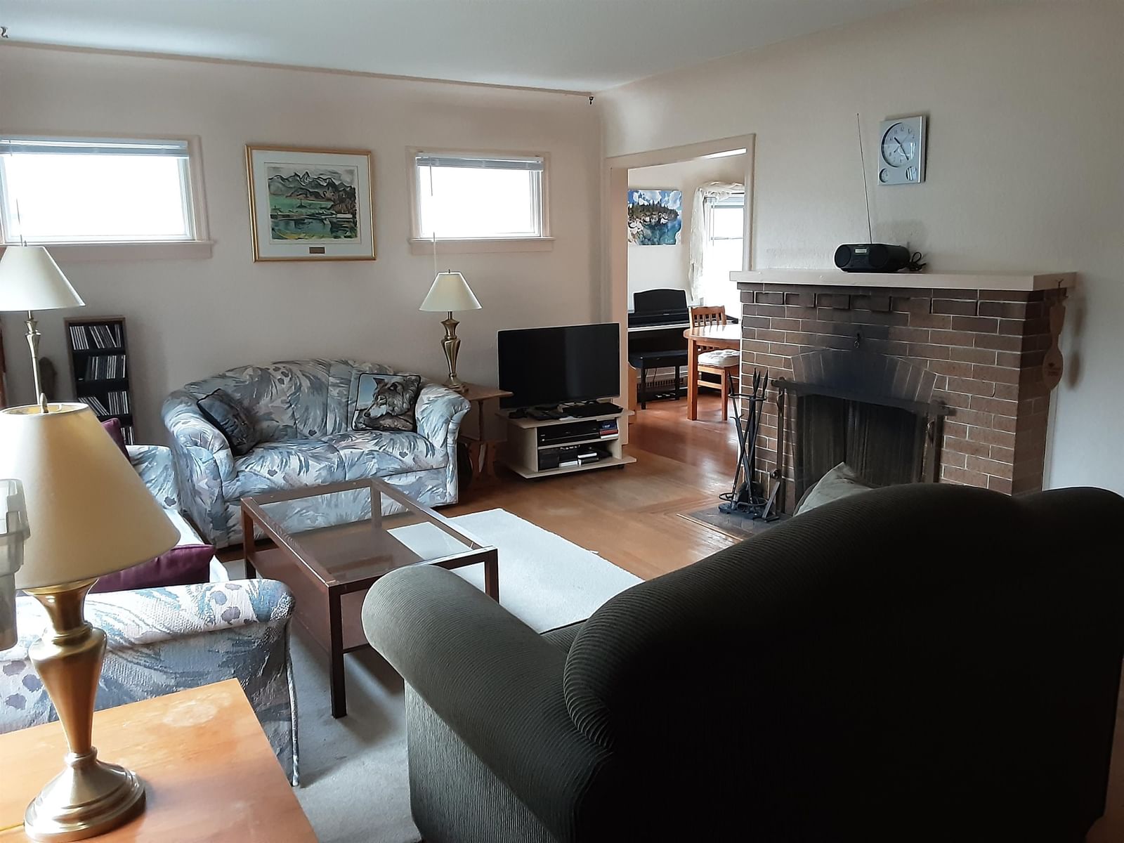 Listing Image 6
