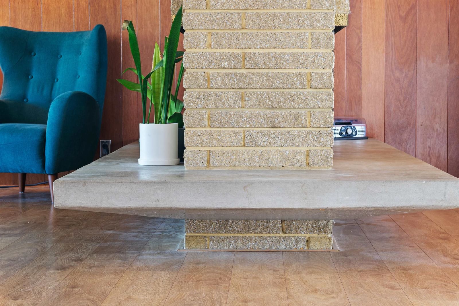 Listing Image 10
