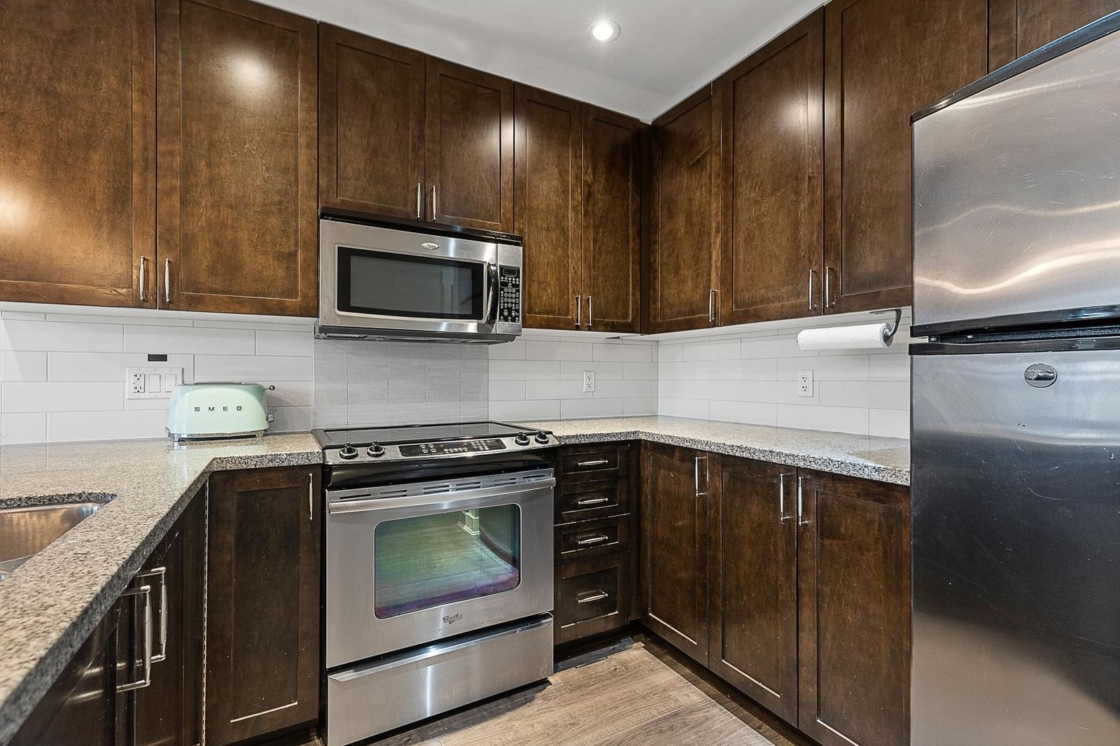 Listing Image 13