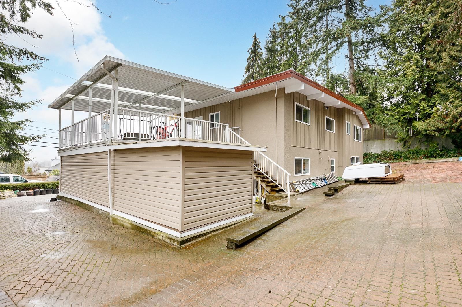 Listing Image 6