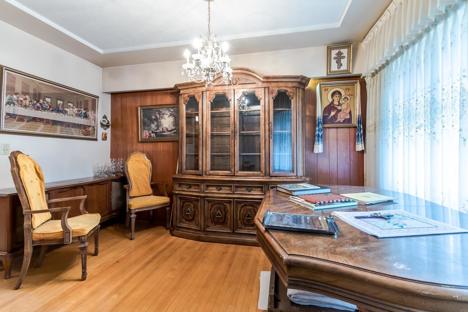 Listing Image 8