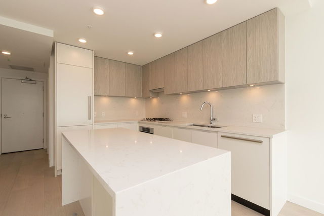 307 - 4240 Cambie Street