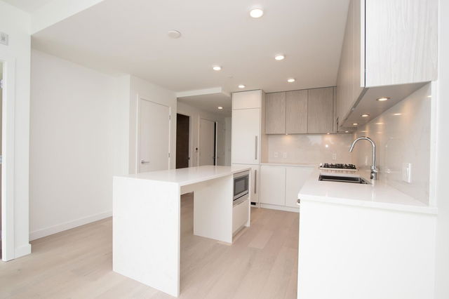 307 - 4240 Cambie Street
