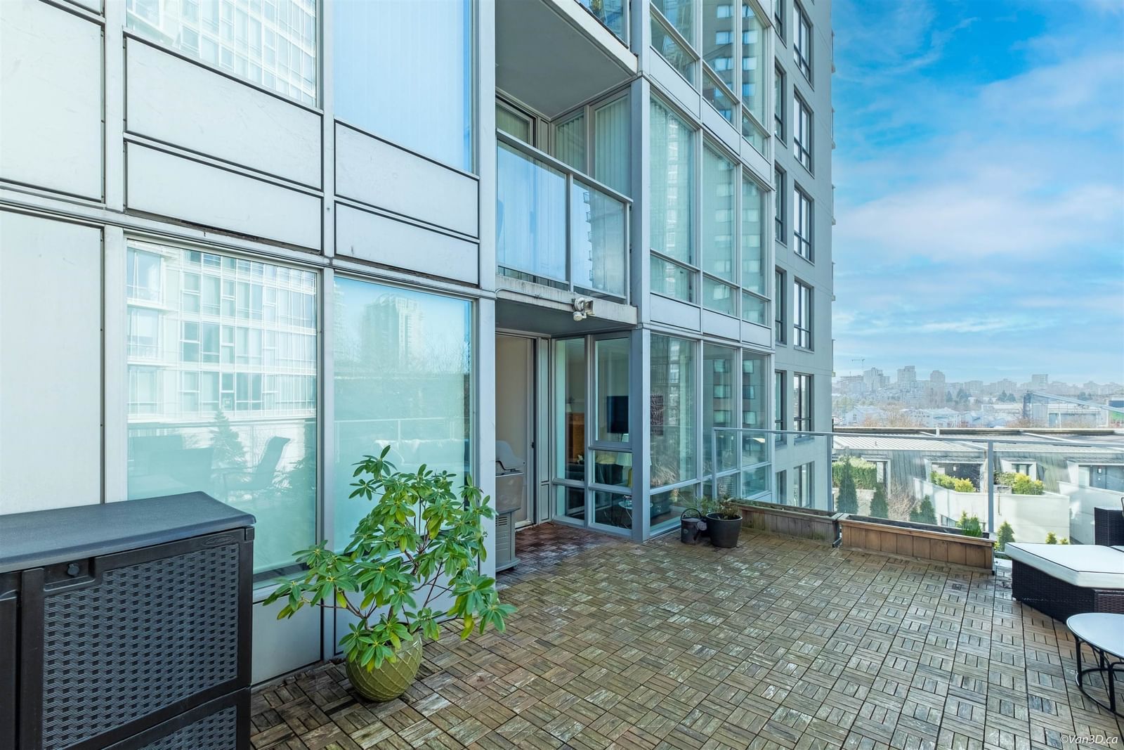 Listing Image 10
