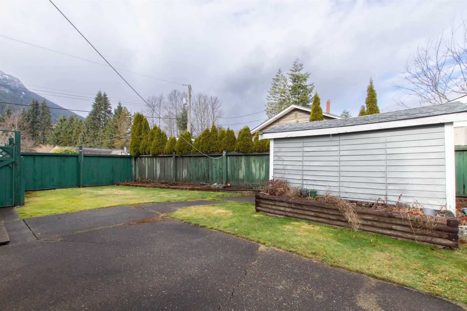 Listing Image 18