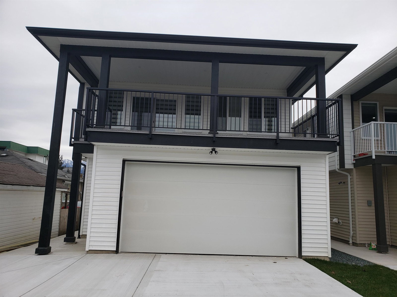 Listing Image 14