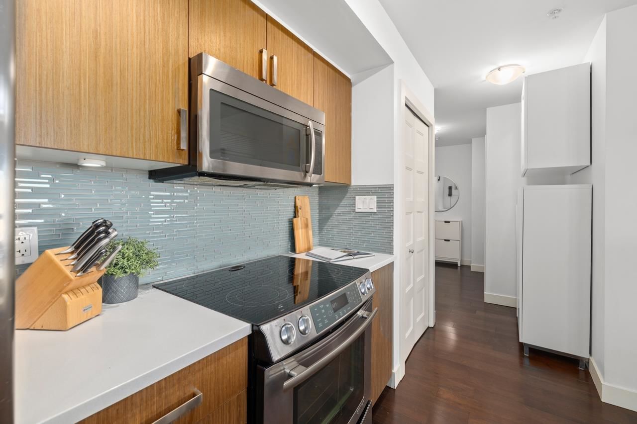 Listing Image 9