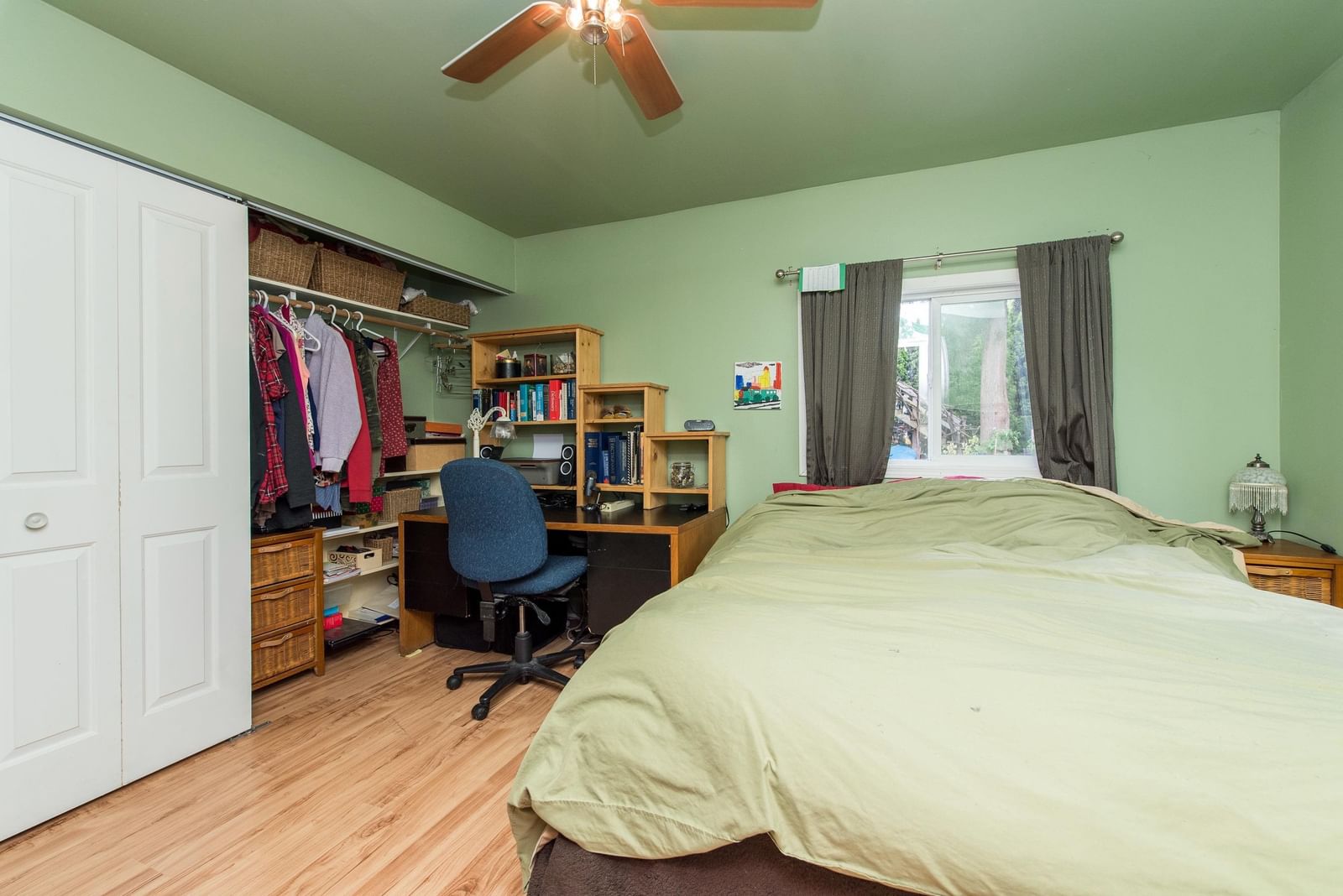 Listing Image 9