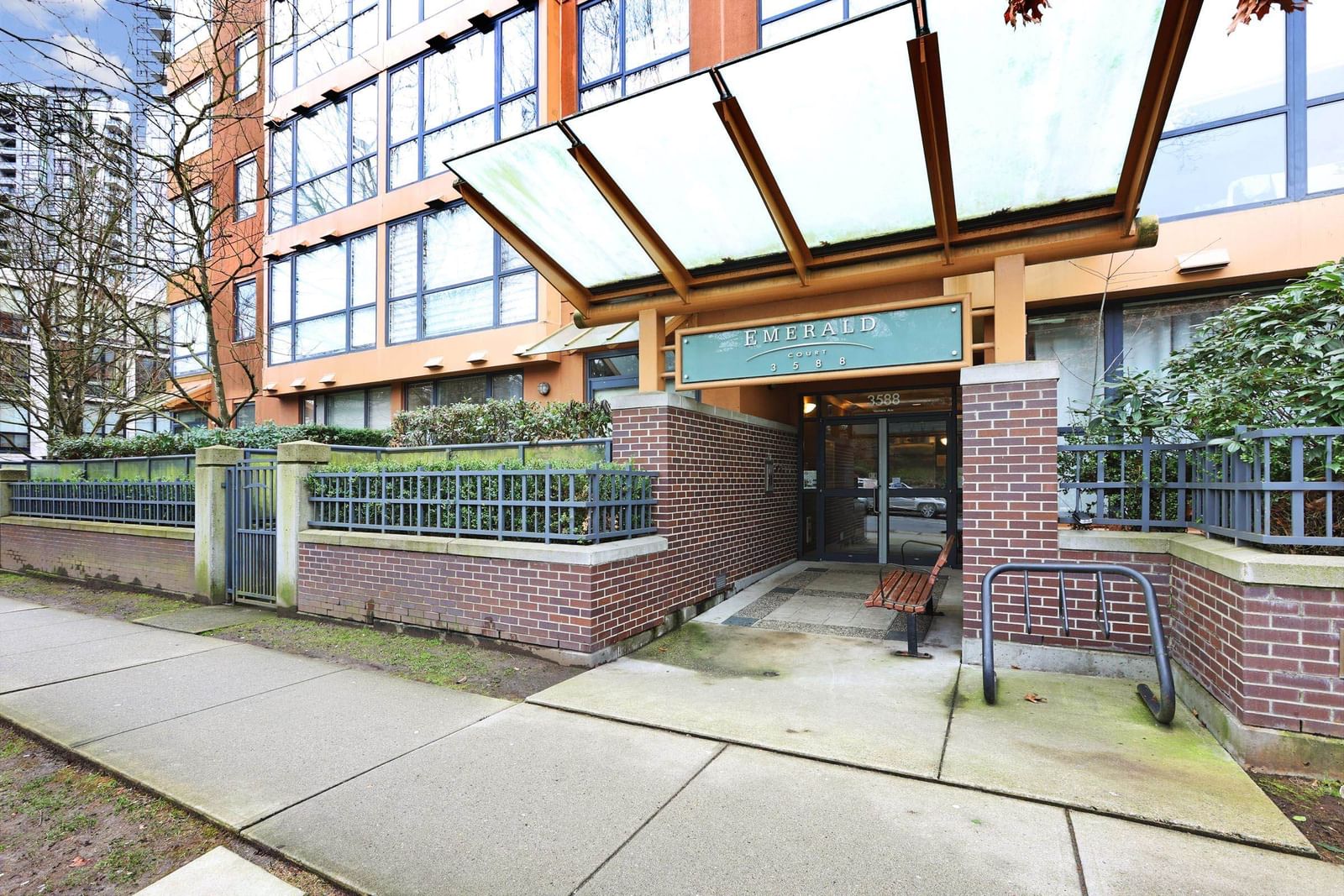 Listing Image 20