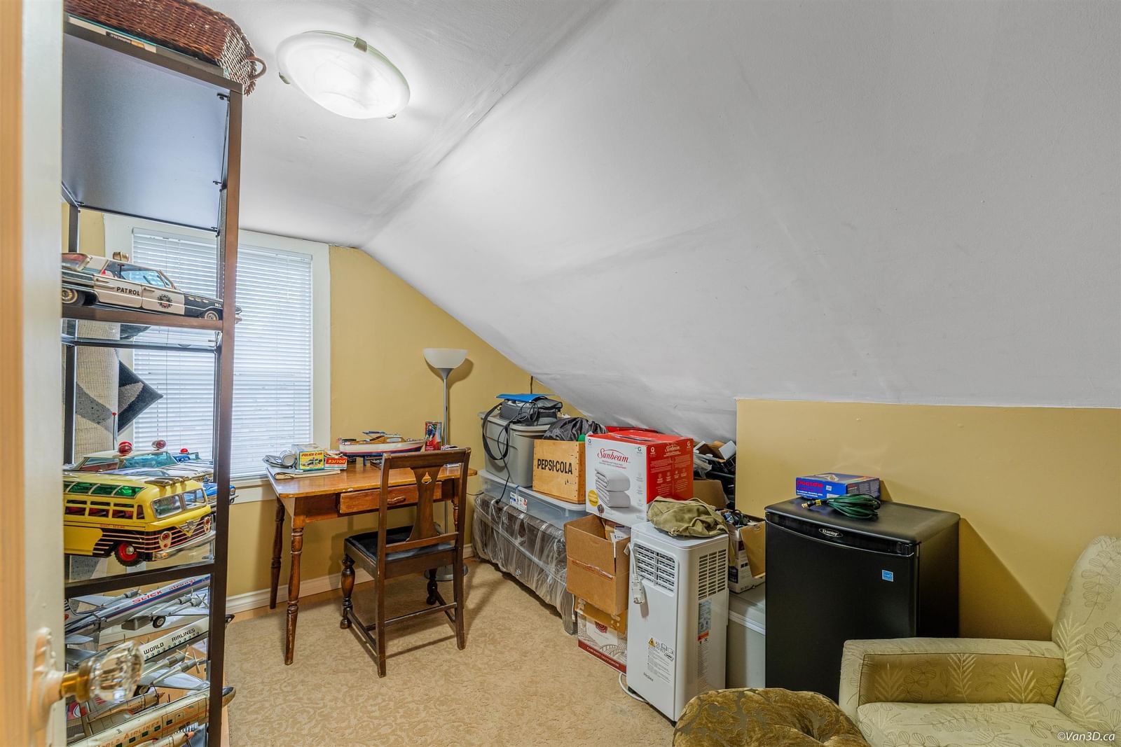 Listing Image 17