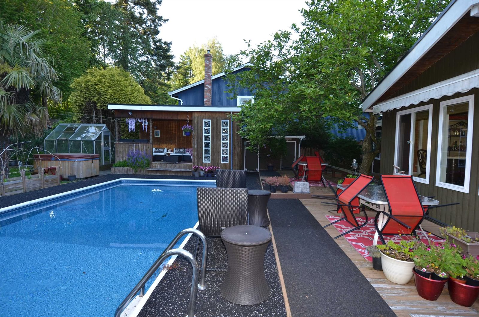 Listing Image 15