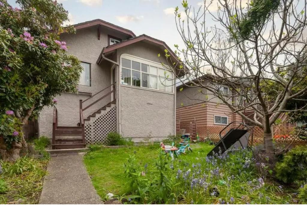 Listing Image 1