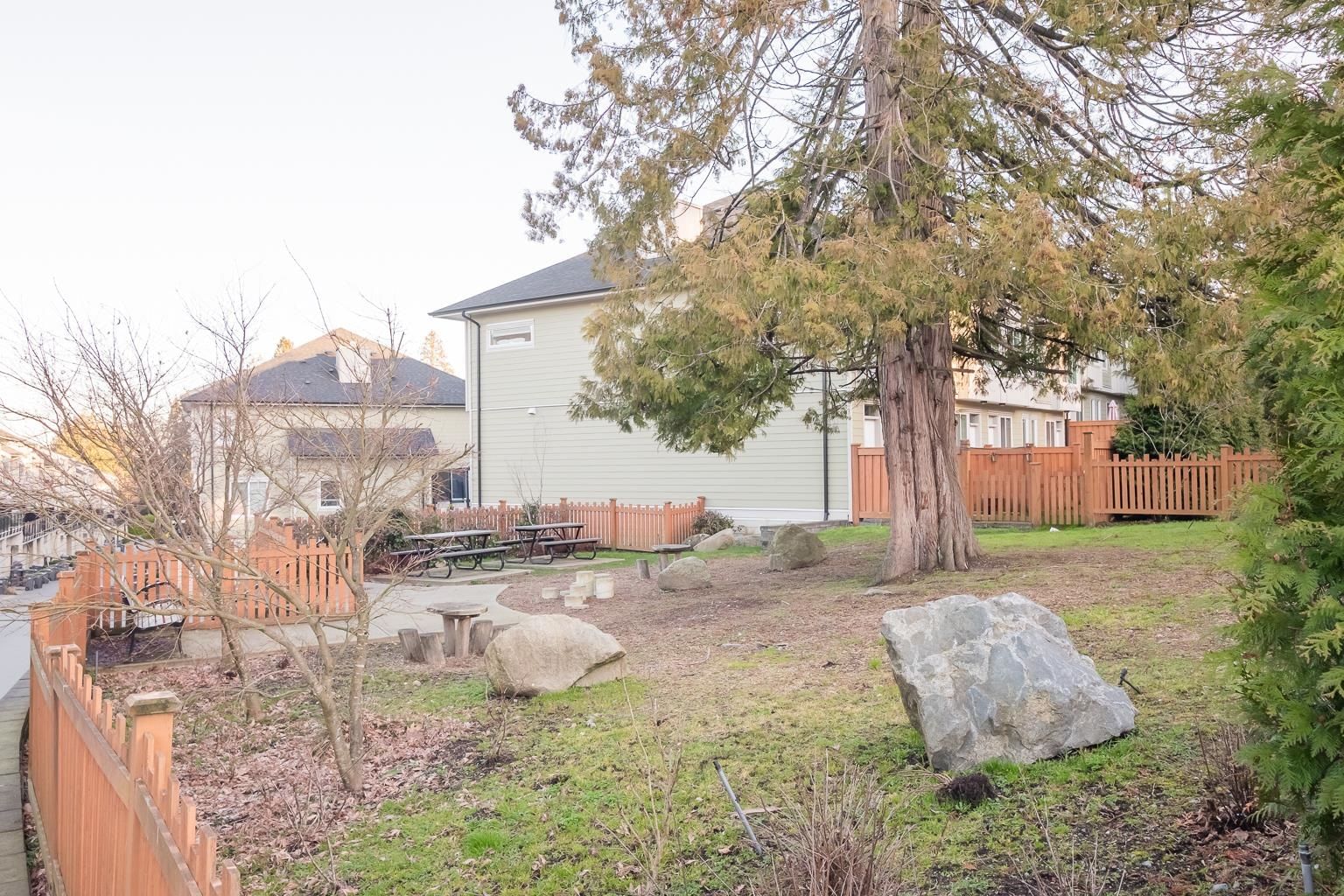 Listing Image 27