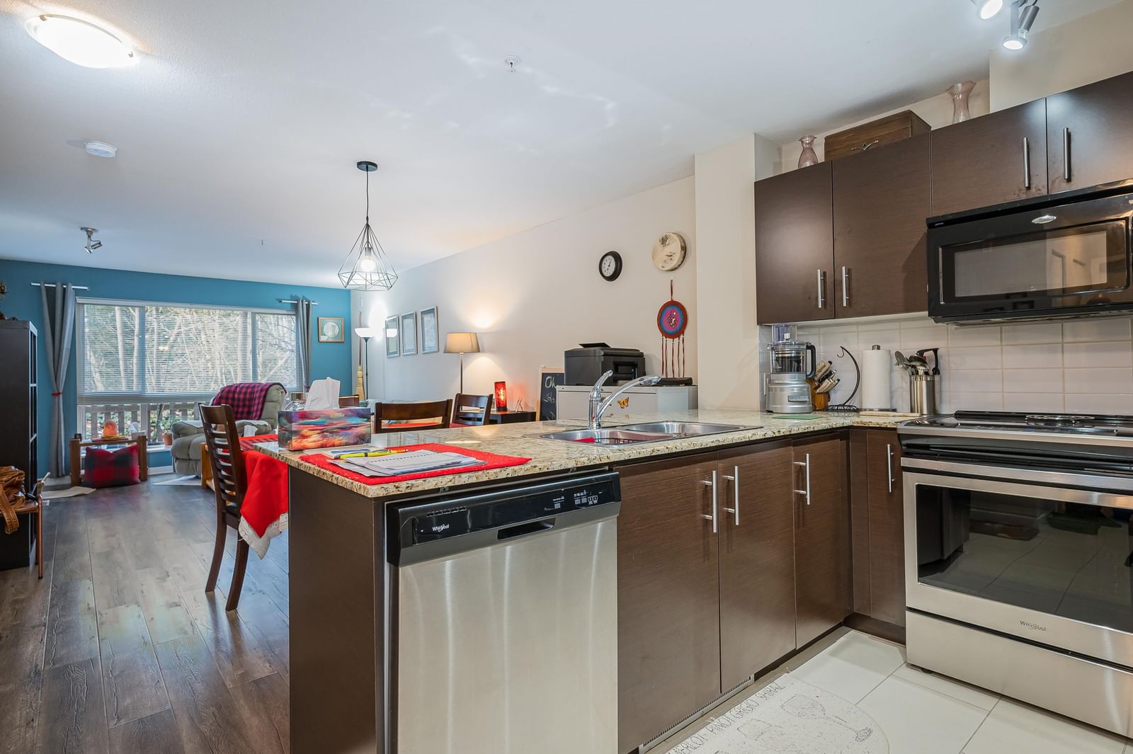 Listing Image 15