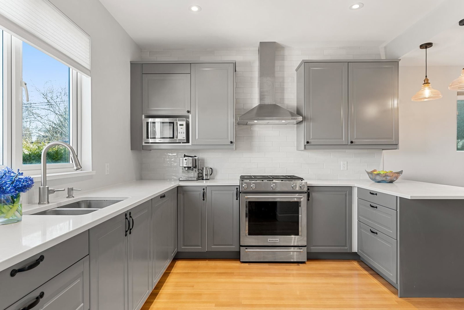 Listing Image 10