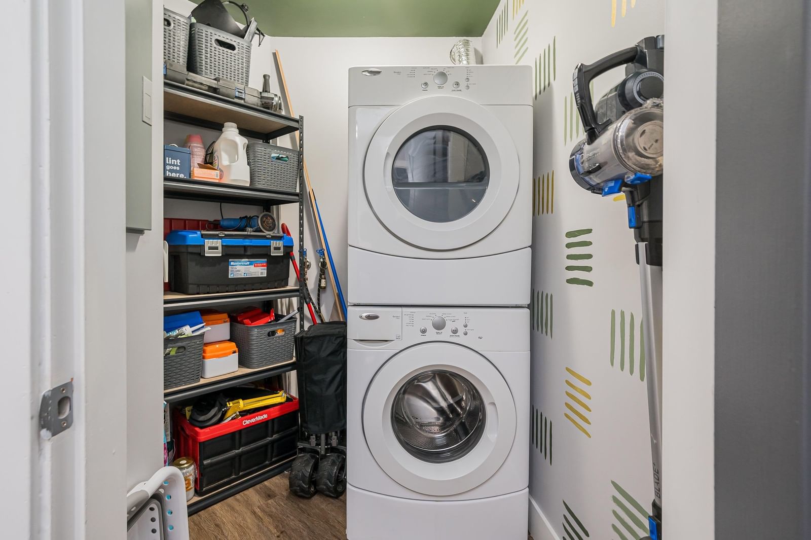 Listing Image 20