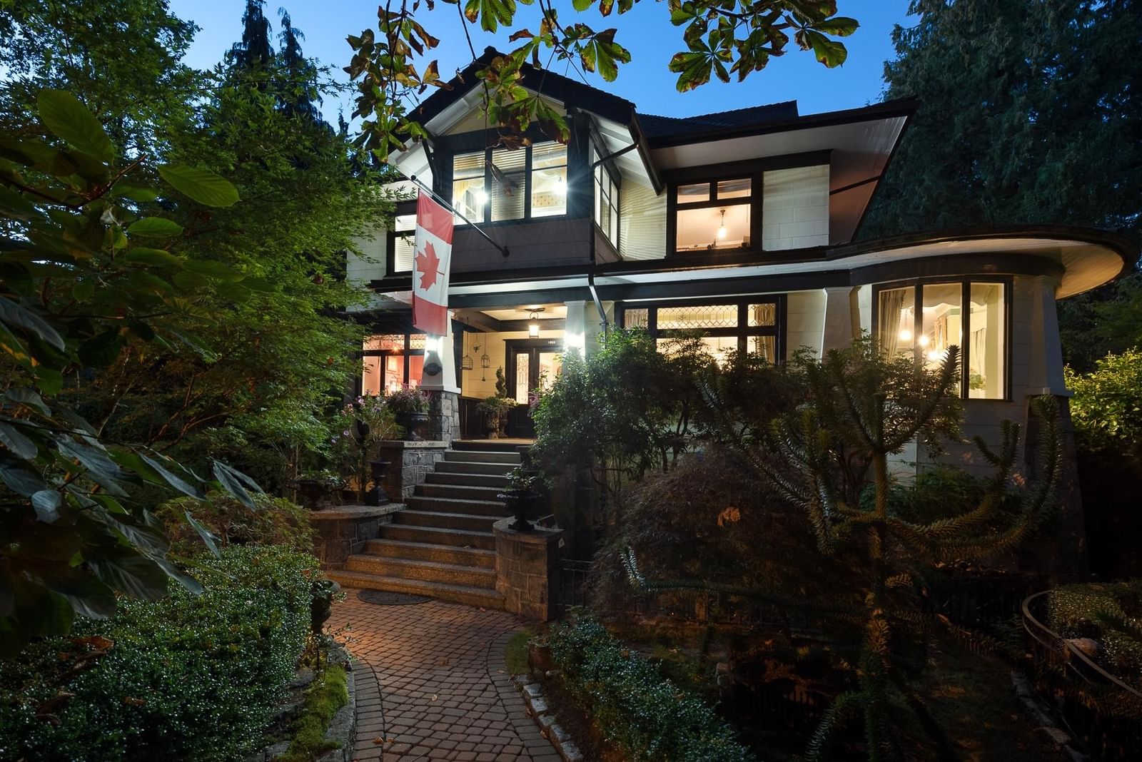 Listing Image 5