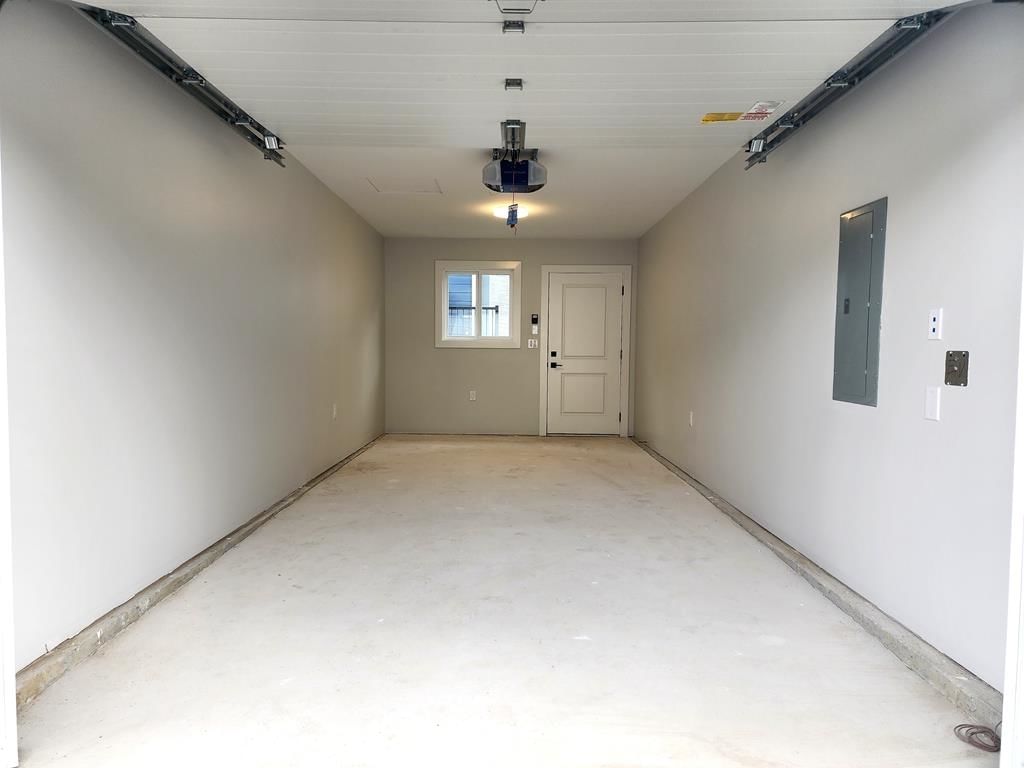 Listing Image 39