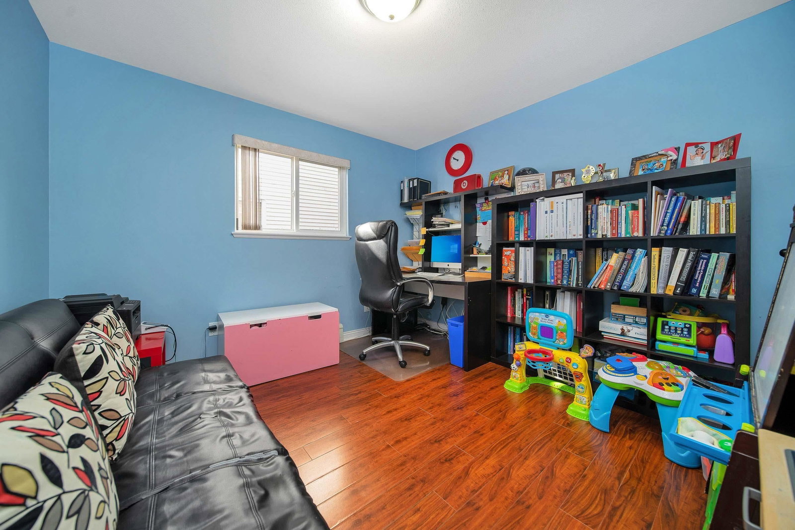 Listing Image 10
