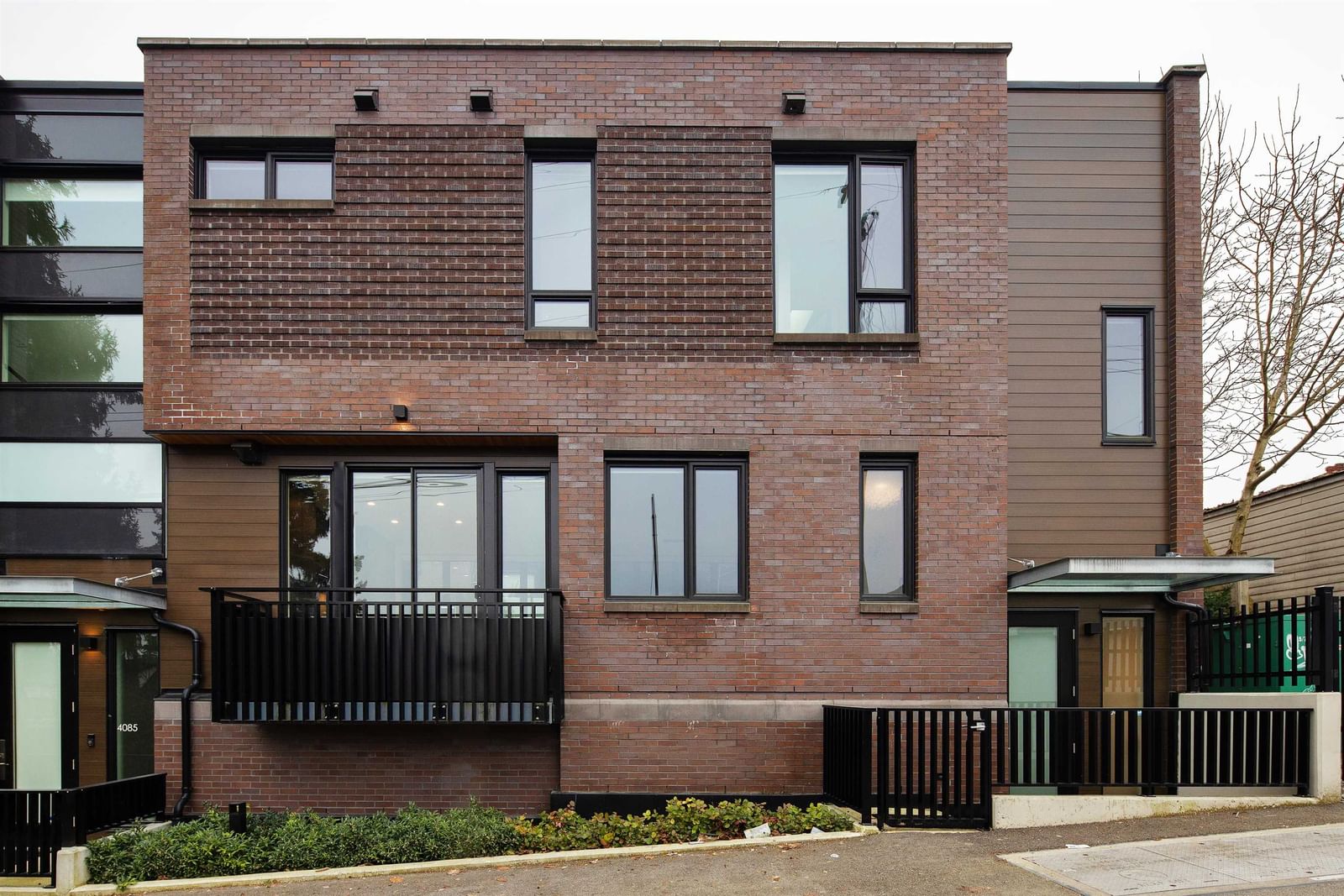 Listing Image 18