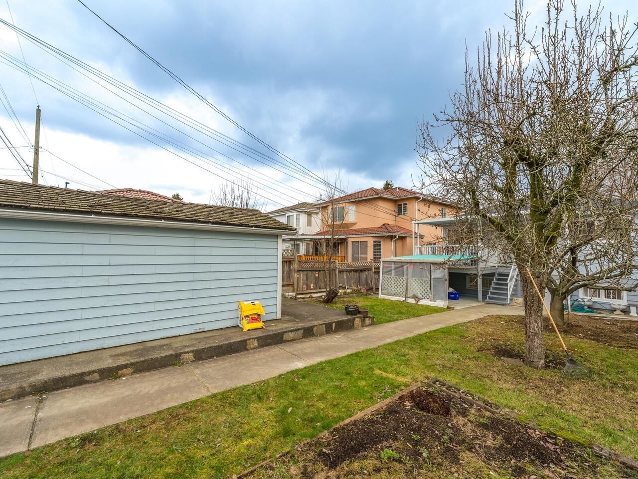 Listing Image 20