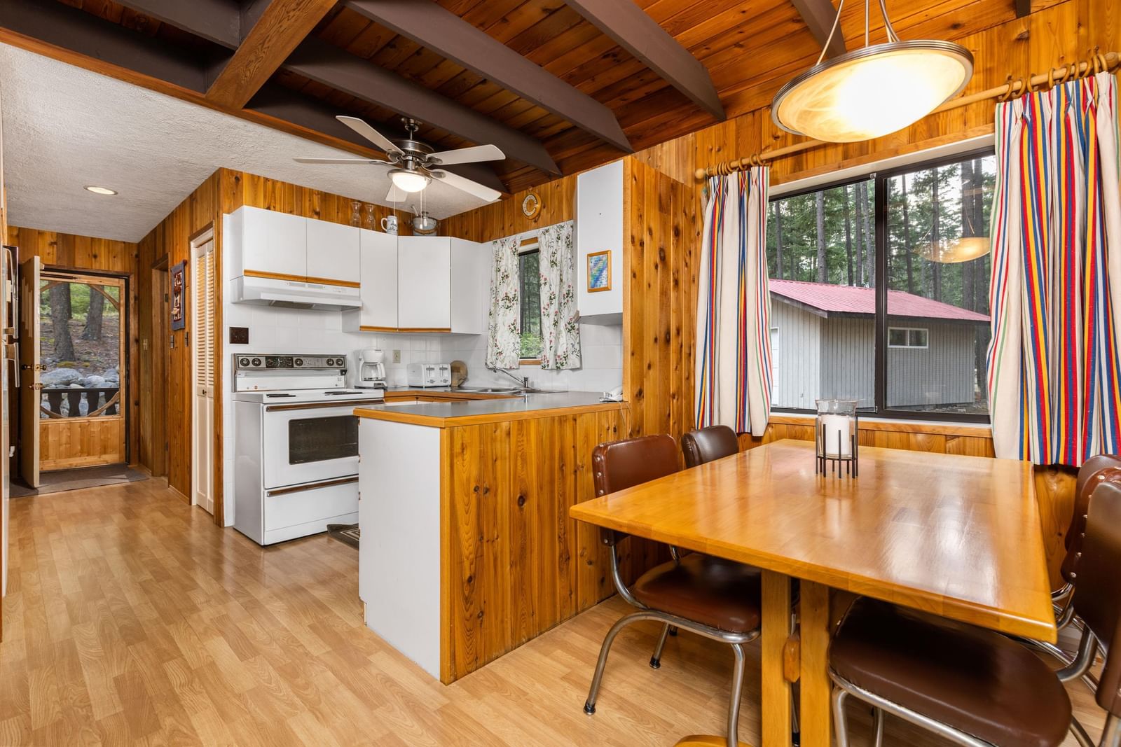 Listing Image 8